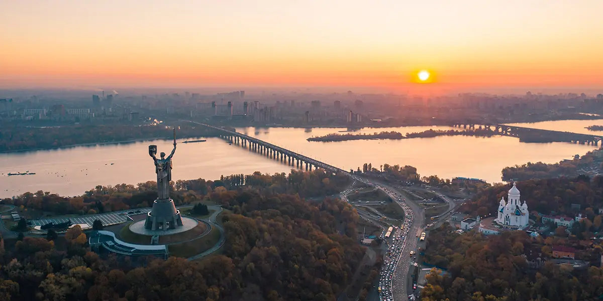Вартість оформлення документів в Україні у 2026 році